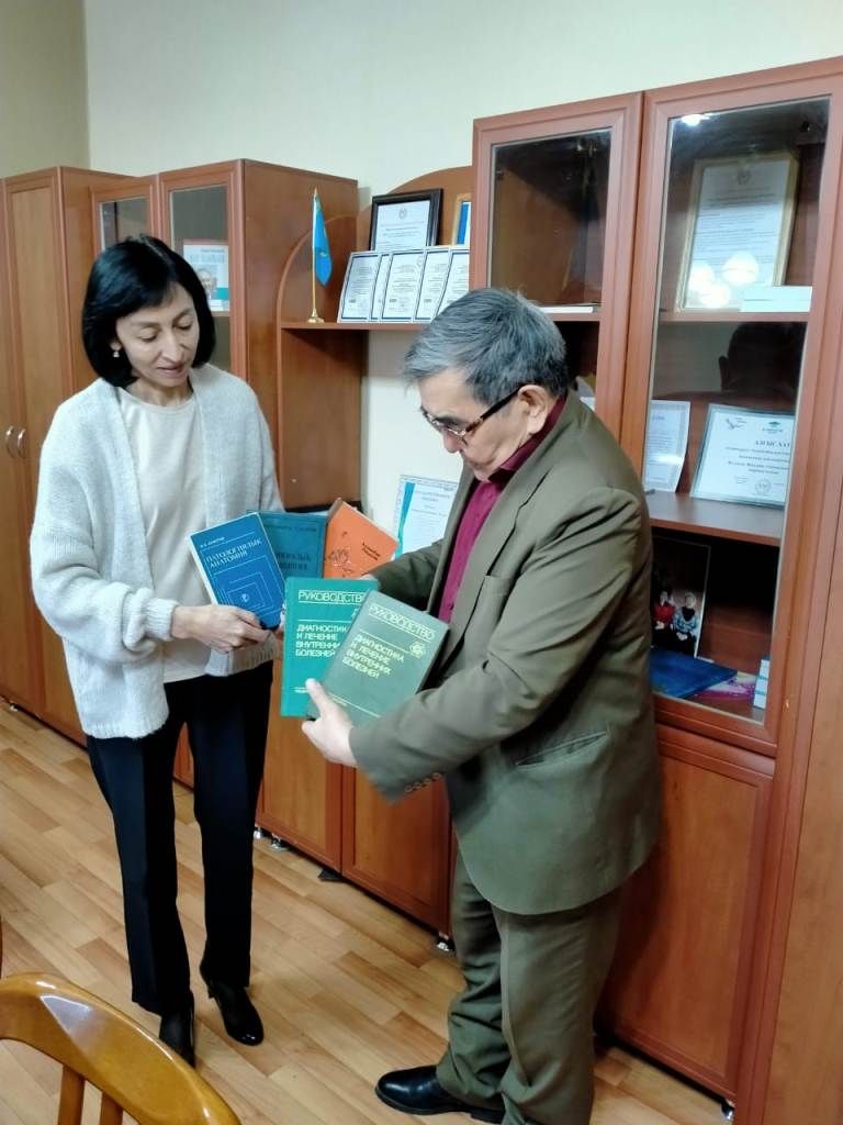 "Meeting with the candidate of medical sciences, professor Akhmetov Mukhambedia"